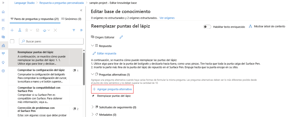 Captura de pantalla que muestra la opción Agregar pregunta alternativa en el panel Editar base de conocimiento.