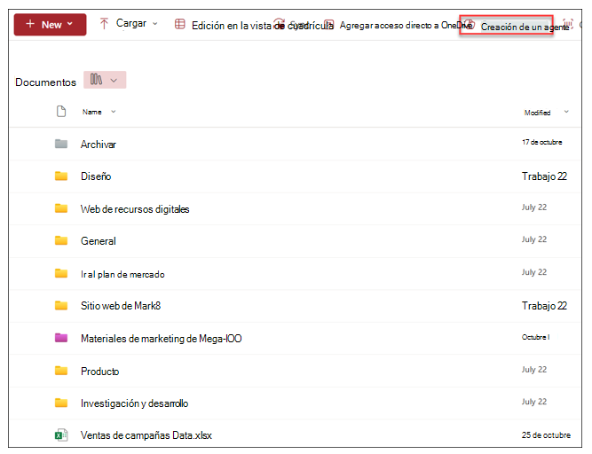 Captura de pantalla de una biblioteca de documentos de SharePoint con la opción Crear un agente resaltada en la barra de menús.