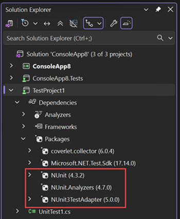 La captura de pantalla que muestra las dependencias de NUnit NuGet en Explorador de soluciones.