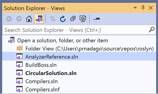 Explorador de soluciones con el botón Cambiar vistas seleccionado en Visual Studio.
