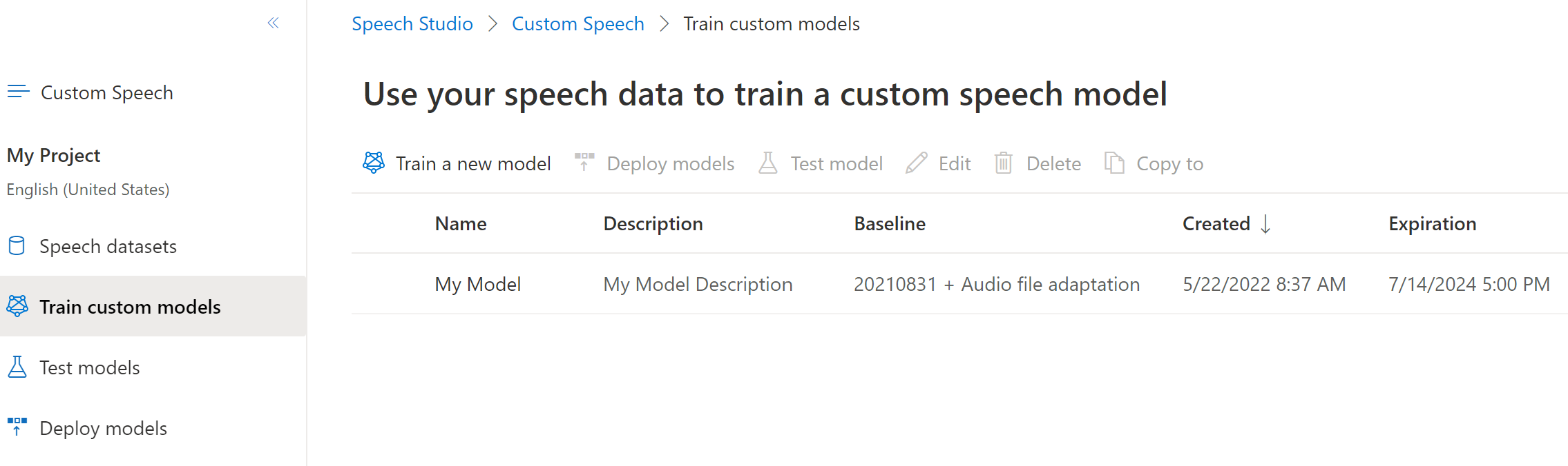 Captura de pantalla de la página de los modelos personalizados de entrenamientos en la que se muestra la fecha de expiración de la transcripción.