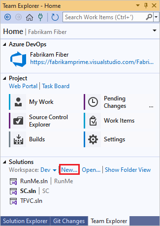 Captura de pantalla donde aparece la página principal de Team Explorer con Nuevo resaltado en Soluciones.