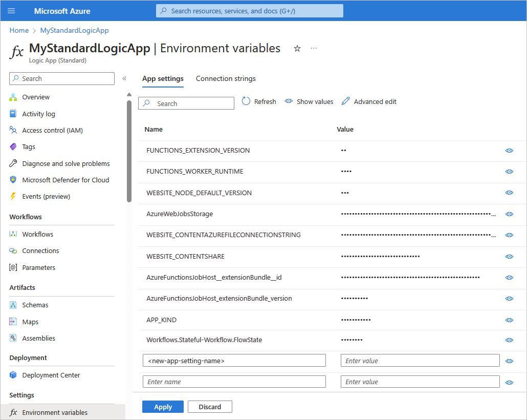 Captura de pantalla que muestra Azure Portal con la página de configuración de la aplicación y los valores de un recurso de aplicación lógica Estándar.