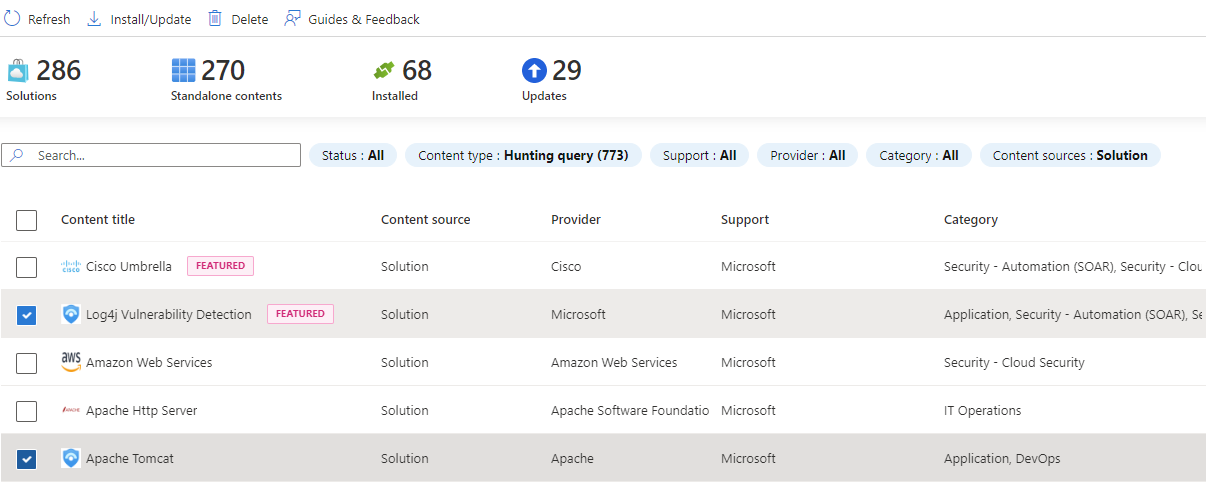 La captura de pantalla muestra el centro de contenido en vista de cuadrícula con las soluciones Log4J y Apache seleccionadas.
