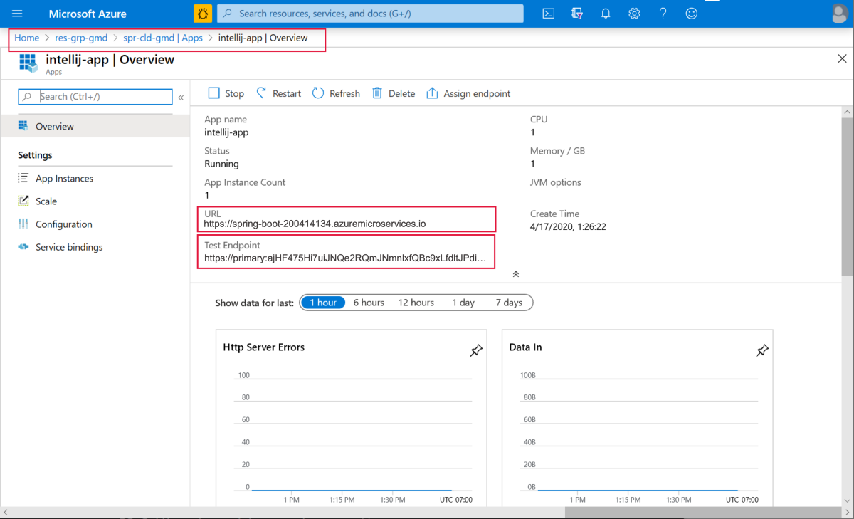 Captura de pantalla de Azure Portal mostrando la página de información general de la aplicación con los campos URL y Punto de conexión de prueba resaltados.