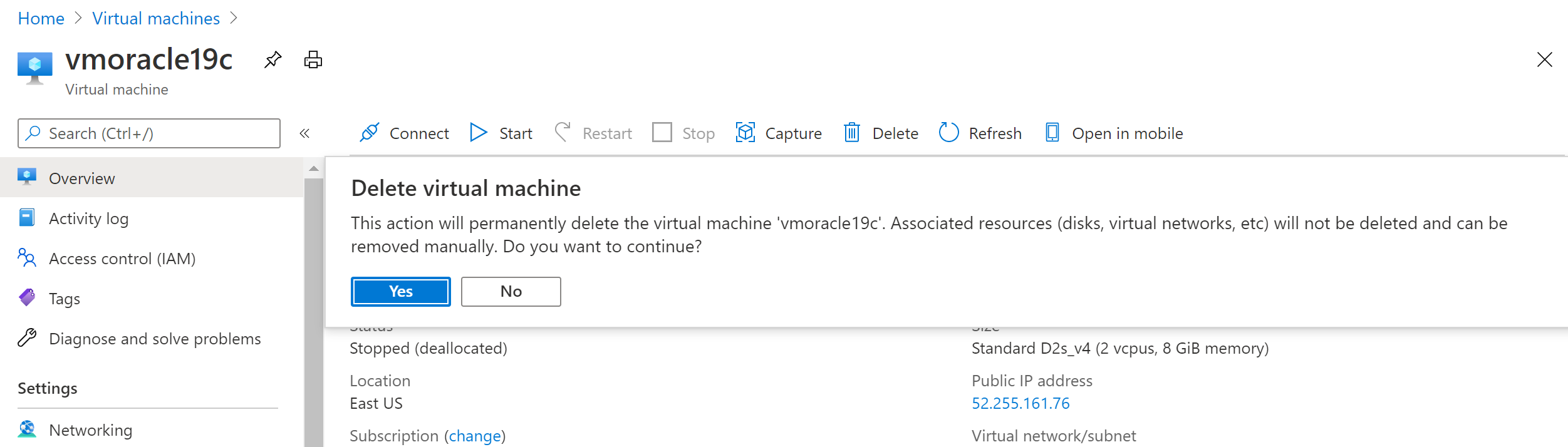 Captura de pantalla que muestra el mensaje de confirmación para eliminar una máquina virtual.