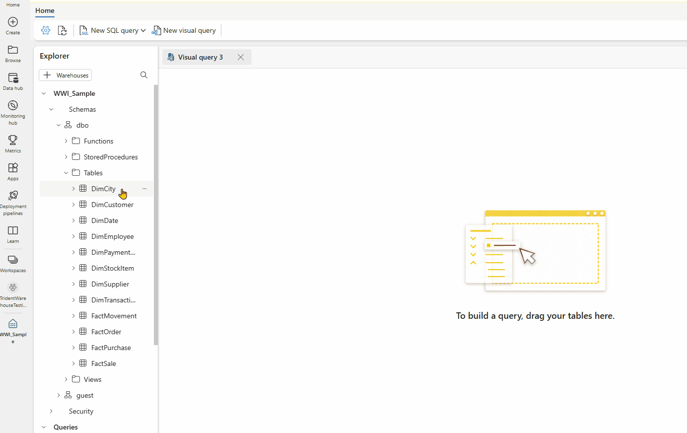 Animación de resultados de una consulta de ejemplo para combinar dos tablas mediante el editor de consultas visuales.