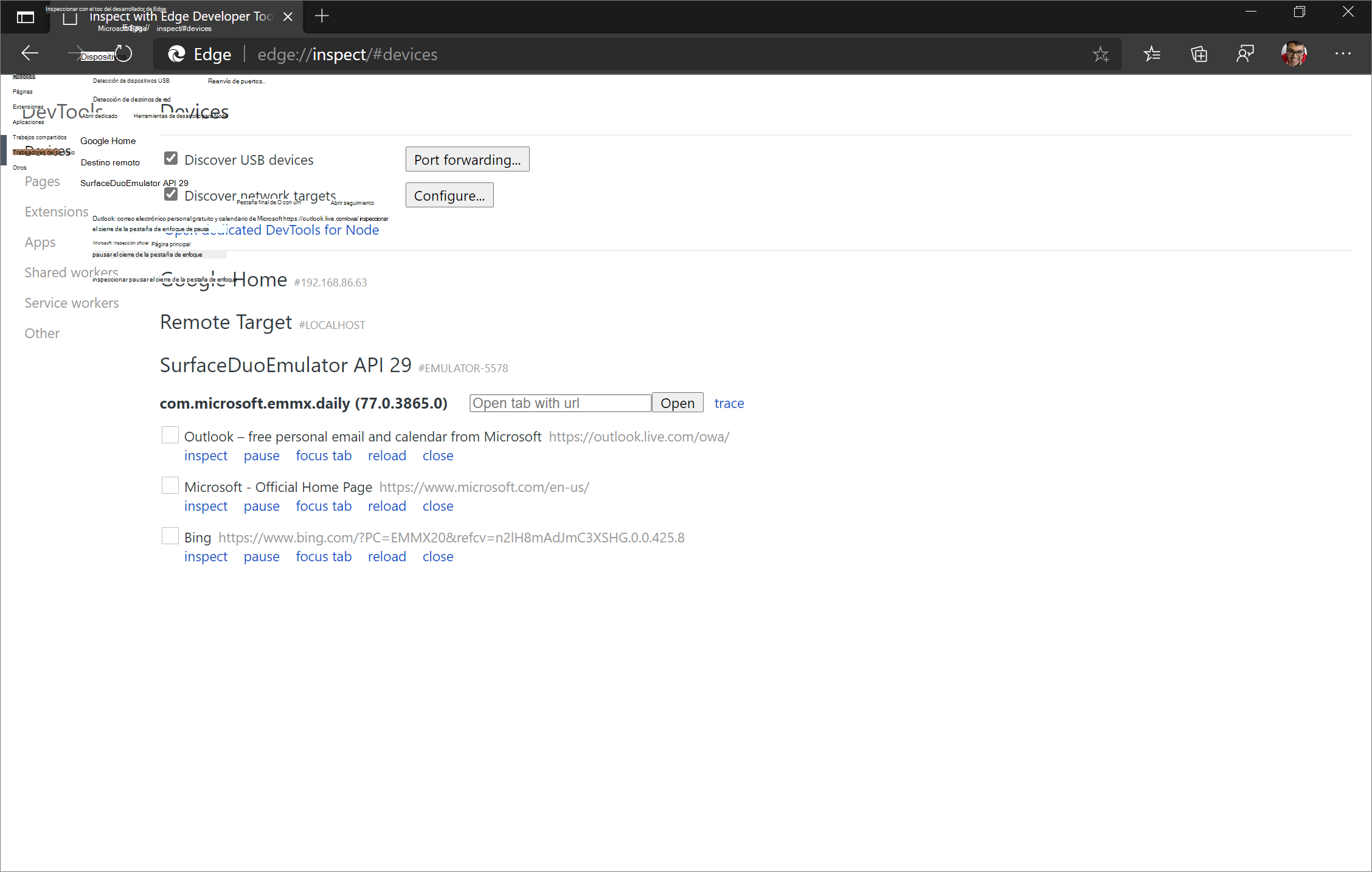 En la página edge://inspect se muestra una lista de las pestañas abiertas en la aplicación Microsoft Edge que se ejecuta en el emulador.