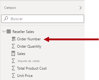 Imagen que muestra el panel Campos y la tabla de hechos de ventas, que incluye el campo Order Number.