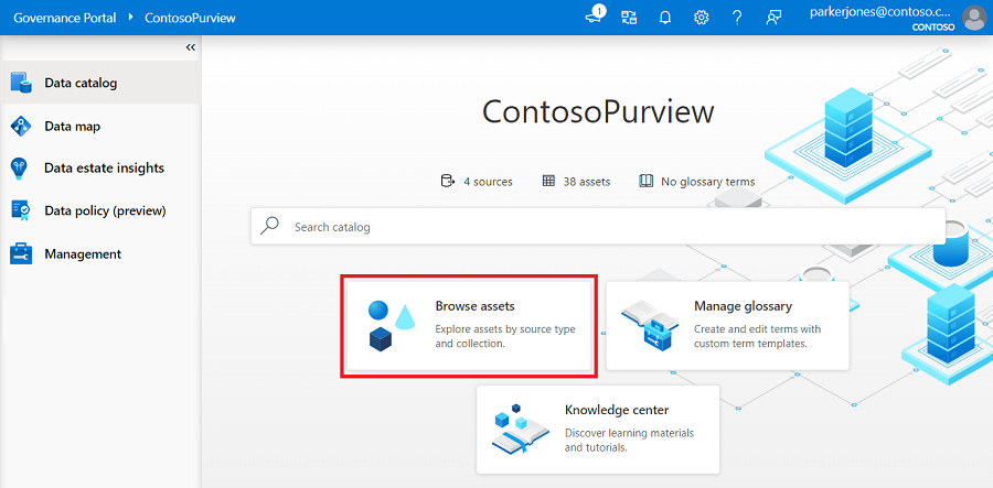 Captura de pantalla de la ventana del portal de gobernanza de Microsoft Purview del catálogo con el botón Examinar recursos resaltado.