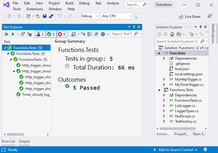 Captura de pantalla de Visual Studio. El Explorador de pruebas muestra que se han superado cinco pruebas. En el Explorador de soluciones, los proyectos Functions y Functions.Test están visibles.