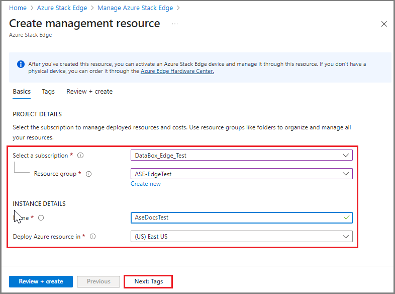 Captura de pantalla de la página Crear recursos de administración pestaña Aspectos básicos en Azure Portal. Los campos Detalles del proyecto están resaltados.