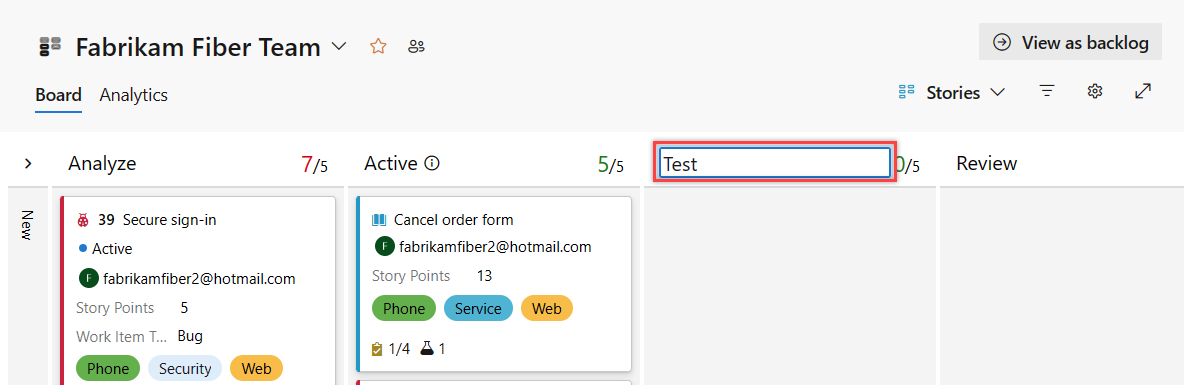 Captura de pantalla que muestra el cambio de nombre de una columna directamente en un panel.