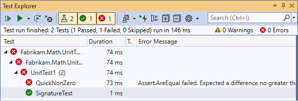 Captura de pantalla del Explorador de pruebas con una prueba con error.