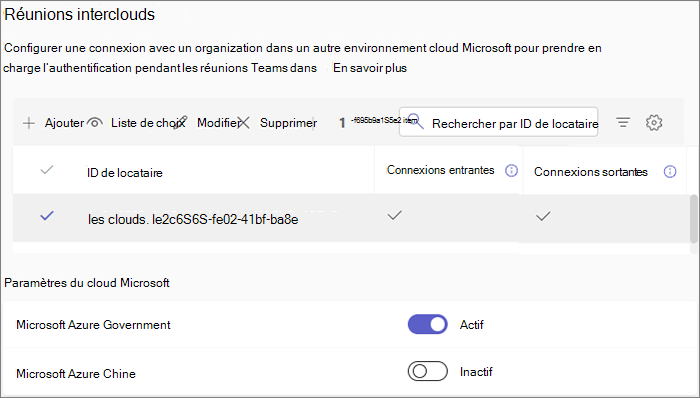 Capture d’écran des paramètres de réunions interclouds dans le Centre d’administration Teams.