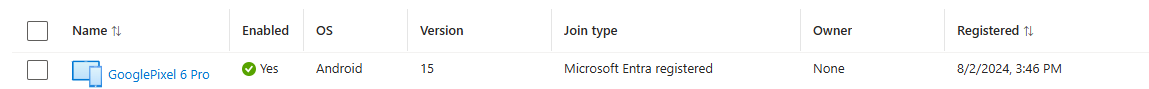 Capture d’écran de la fenêtre Microsoft&nbsp;Entra montrant un appareil partagé inscrit sans intervention..