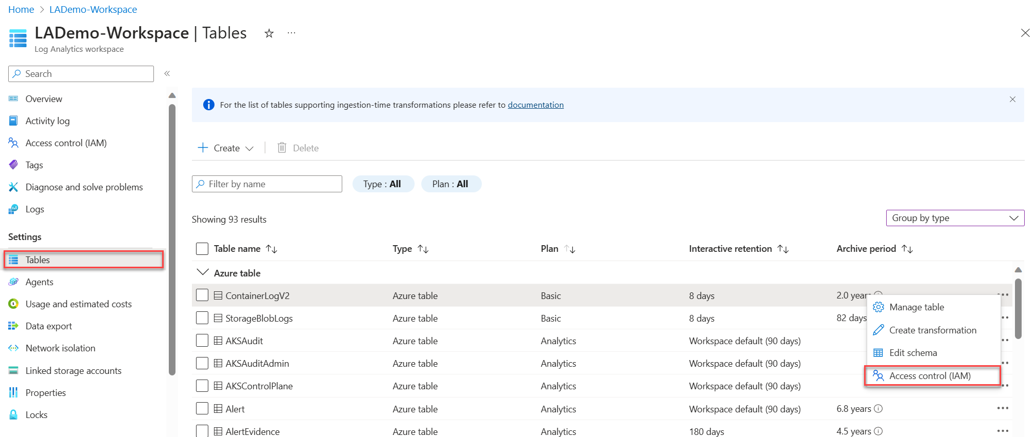 Capture d'écran montrant l'écran de gestion des tables de l'espace de travail Log Analytics avec le bouton de contrôle d'accès au niveau de la table en surbrillance.