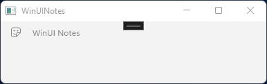 Fenêtre d’application Notes WinUI vide avec la barre de titre système et la barre de titre personnalisée affichée.