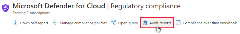 Capture d’écran montrant l’utilisation de la barre d’outils du tableau de bord de conformité réglementaire de Defender pour le cloud pour télécharger les rapports de certification Azure et Dynamics.