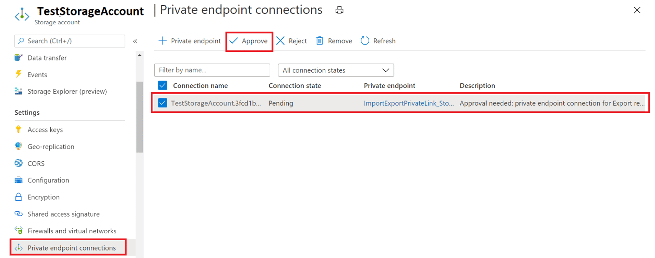 Capture d’écran du portail Azure montrant comment approuver une liaison privée de Stockage Azure dans Stockage Azure.