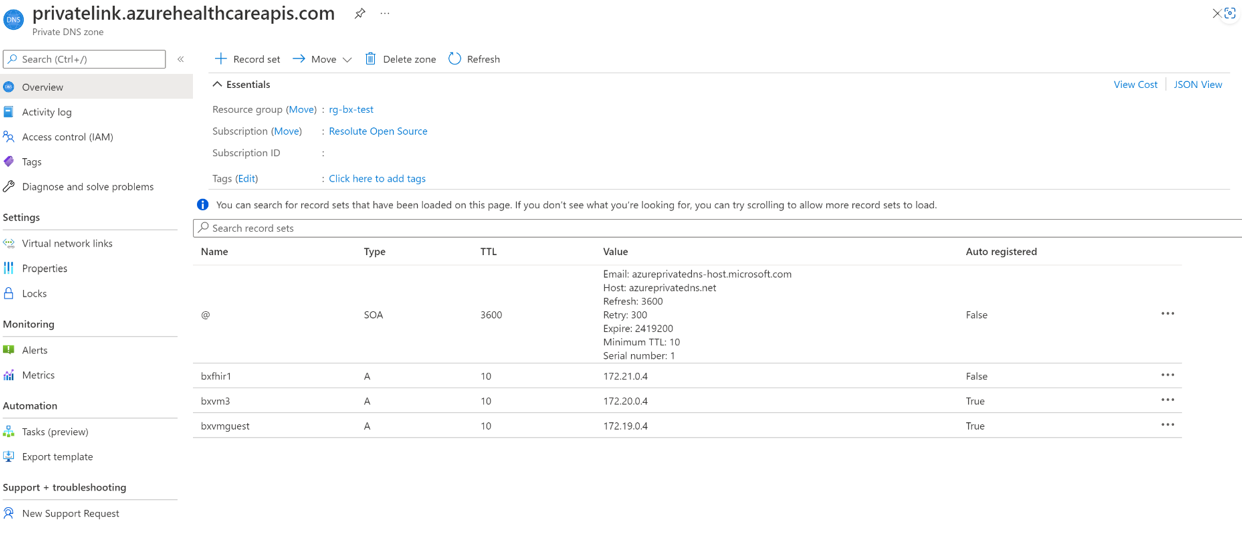 Capture d’écran de Private Link FHIR et d’adresses IP privées de machine virtuelle.