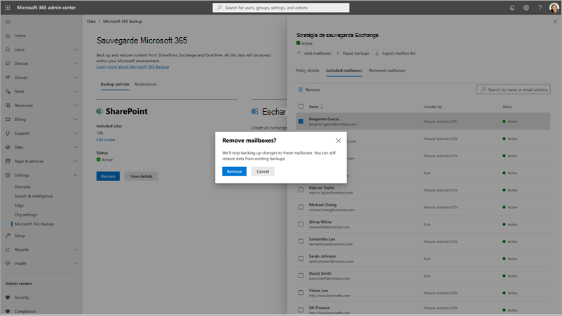 Capture d’écran montrant comment supprimer des boîtes aux lettres utilisateur de la stratégie de sauvegarde Exchange dans le Centre d'administration Microsoft 365.