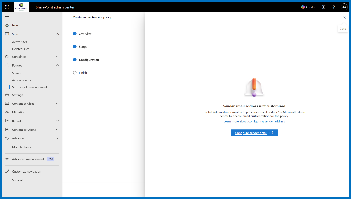 Capture d’écran montrant un message d’avertissement pendant l’étape de configuration lorsque le paramètre de domaine personnalisé n’est pas configuré, ce qui empêche la personnalisation de l’e-mail.