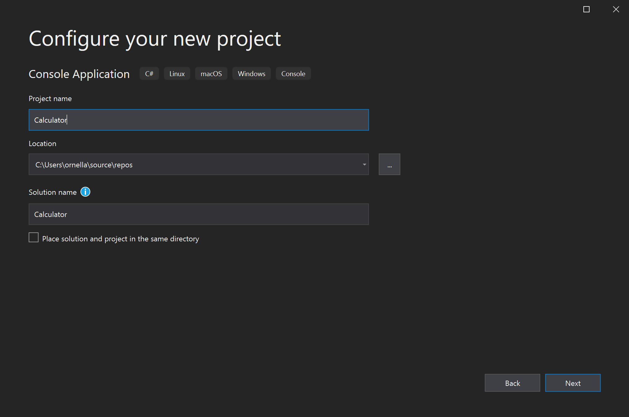 Capture d’écran montrant comment nommer votre projet « Calculatrice » dans la fenêtre « Configurer votre nouveau projet » dans Visual Studio.