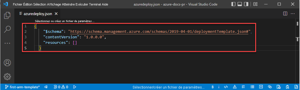 Capture d'écran de Visual Studio Code affichant un modèle ARM vide avec une structure JSON dans l'éditeur.