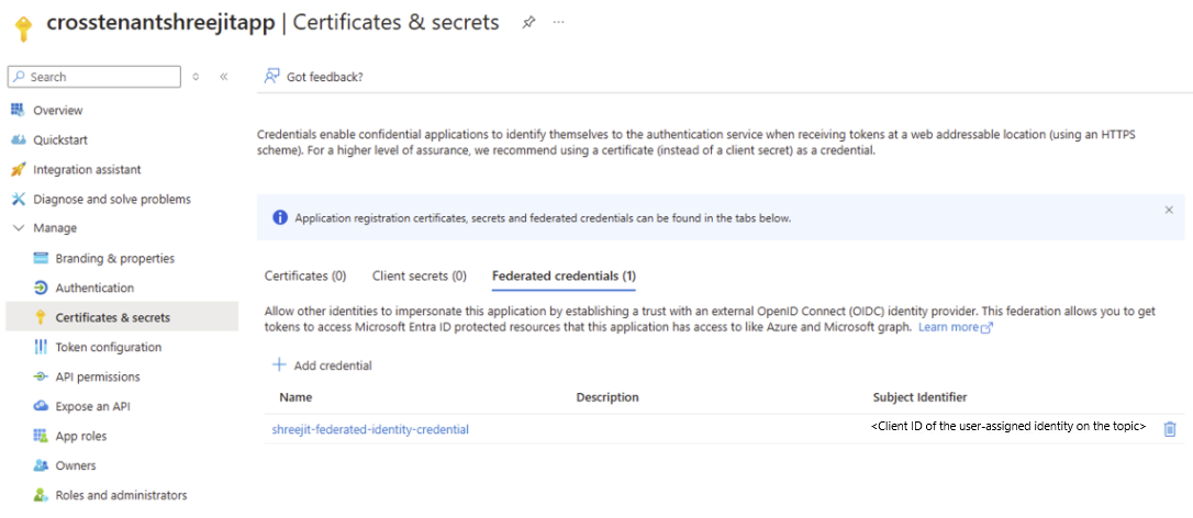 Capture d’écran montrant la page Certificats et secrets de l’application multilocataire.
