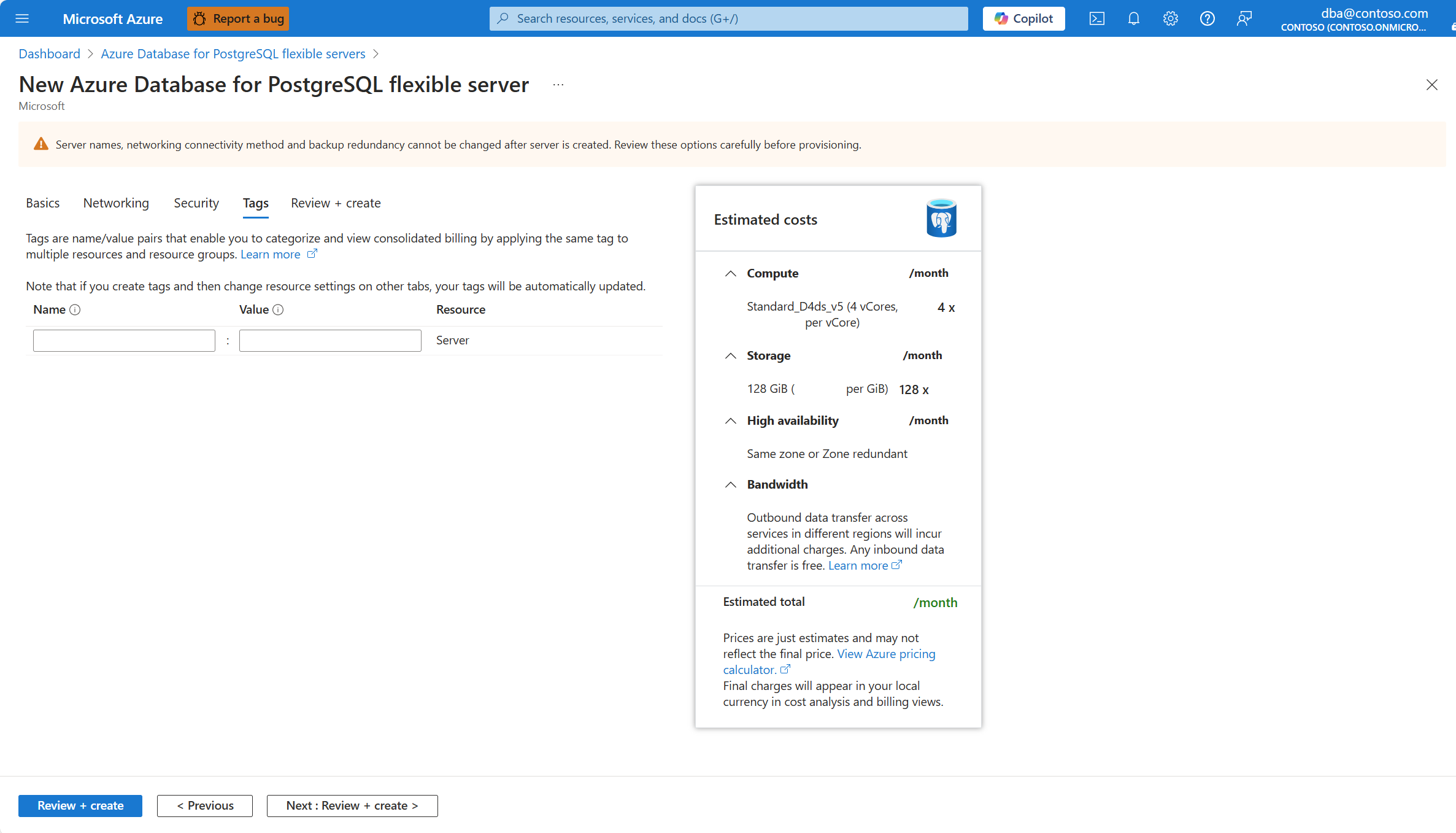 Capture d’écran qui met en évidence le bouton Suivant : Vérifier + créer dans l’onglet Balises de l’Assistant Nouveau serveur flexible Azure Database pour PostgreSQL permettant de créer une nouvelle instance.