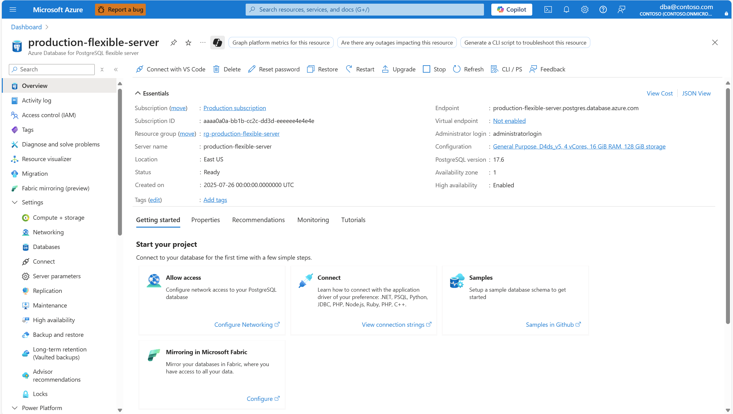 Capture d’écran qui montre comment copier le nom du serveur et le nom d’utilisateur administrateur à partir de la page Vue d’ensemble.