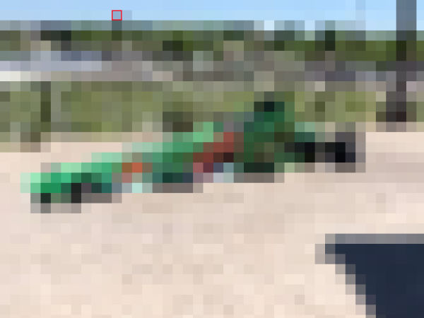 Photographie d’une voiture à 480 pixels.