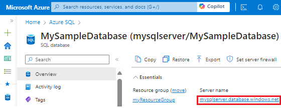 Capture d’écran pour ouvrir le serveur pour une base de données unique dans le portail Azure.