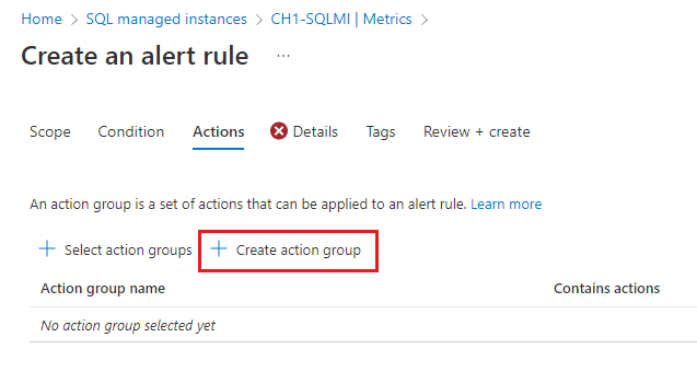 Capture d’écran de l’onglet Actions de la boîte de dialogue Créer une règle d’alerte dans le portail Azure. Le bouton Créer un groupe d’actions est mis en évidence.