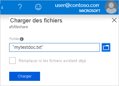 Capture d’écran montrant comment parcourir et charger un fichier dans le nouveau partage de fichiers à l’aide du portail Microsoft Azure.
