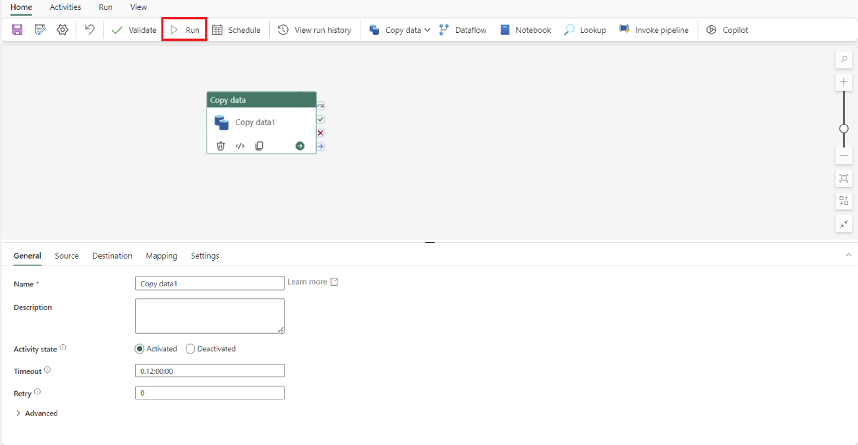 Capture d'écran indiquant où exécuter le pipeline dans la fenêtre Pipeline Editor.