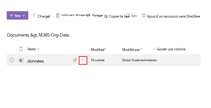 Une capture d’écran montre l’option des points de suspension en regard d’un fichier dans une bibliothèque SharePoint. 