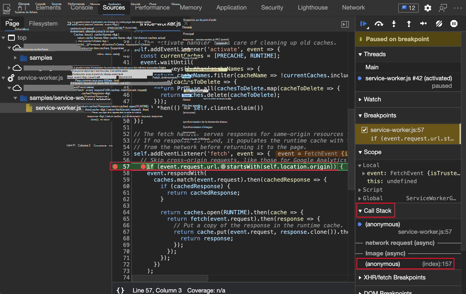 Fichier service-worker.js et pile des appels mettant en surbrillance l’expéditeur de la demande