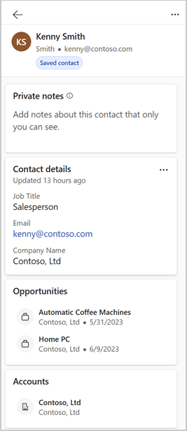 Capture d’écran montrant une vue détaillée des enregistrements CRM dans Copilot for Sales.