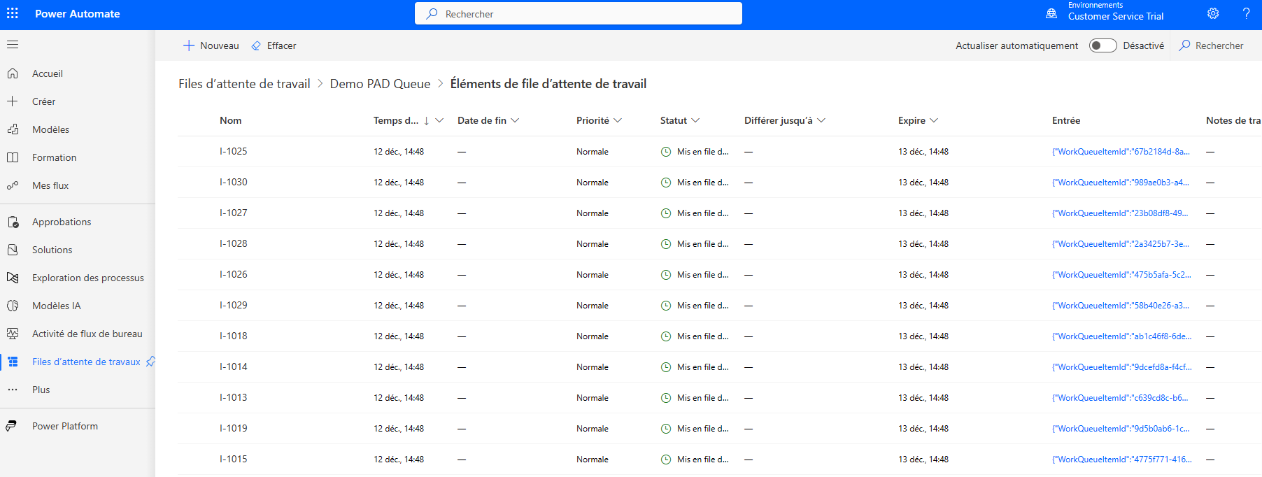 Exemple de capture d’écran des éléments de la file d’attente de travail visibles dans le portal contenant un statut En file d’attente.