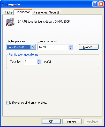 Le Planificateur de tâches de Windows&nbsp;XP pouvant lancer régulièrement des tâches planifiées, telles que la sauvegarde.