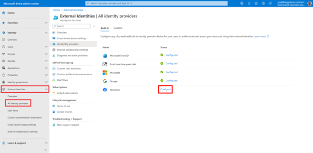 Capture d’écran du panneau Identités externes Tous les fournisseurs d’identité avec un lien intitulé Configurer mis en surbrillance en regard de Facebook parmi la liste des options du fournisseur d’identité.