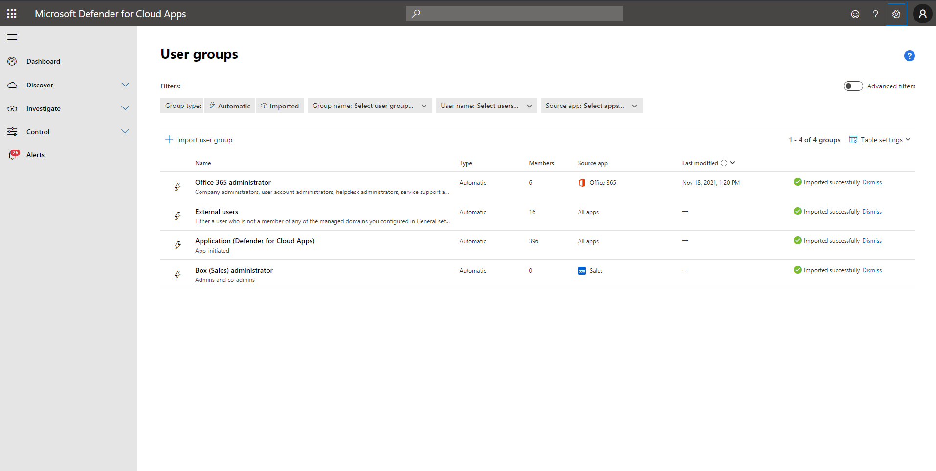 Une capture d’écran affiche la liste des groupes d’utilisateurs. Il s’agit de Tous les employés (importés) et de trois groupes automatiques : administrateur Office 365, utilisateurs externes et Application (Defender pour Cloud Apps).