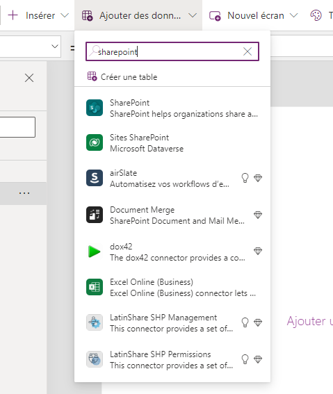 Capture d’écran du menu déroulant Ajouter des données développé pour afficher les résultats de la recherche de l’option SharePoint.