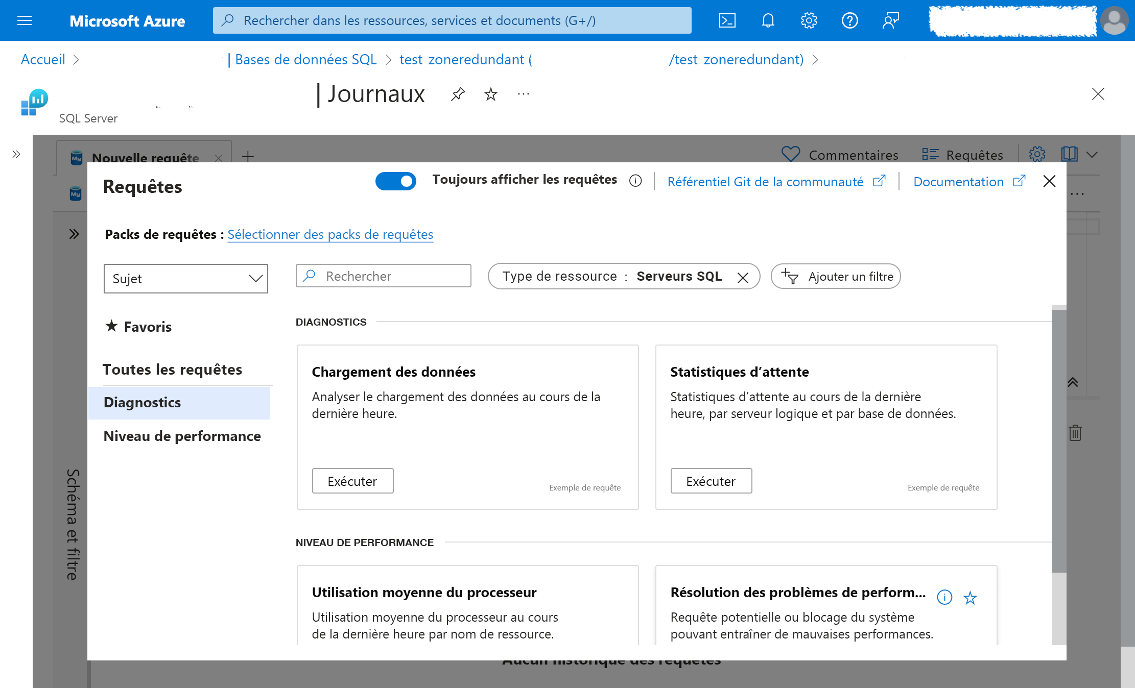 Capture d’écran du panneau Journaux montrant le sélecteur de requête.