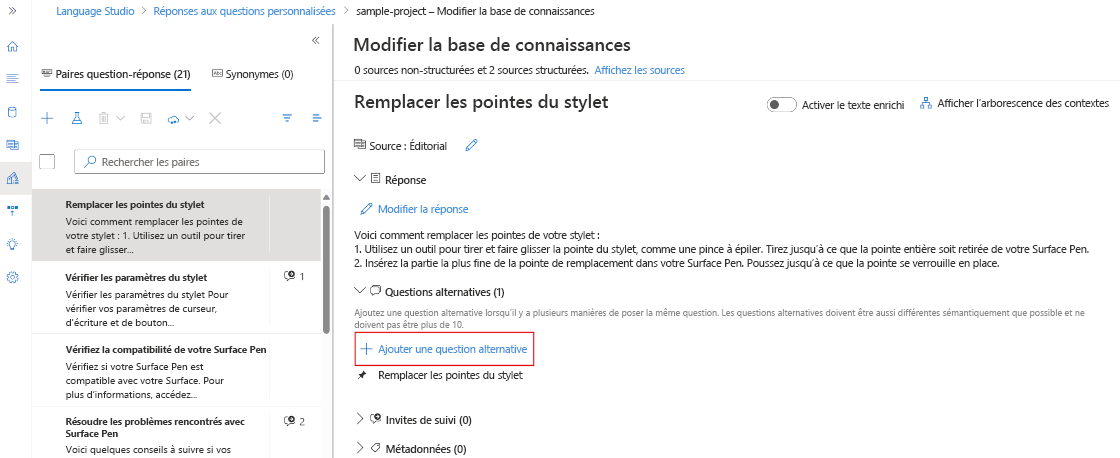 Capture d’écran montrant l’option Ajouter une autre question dans le volet Modifier la base de connaissances.