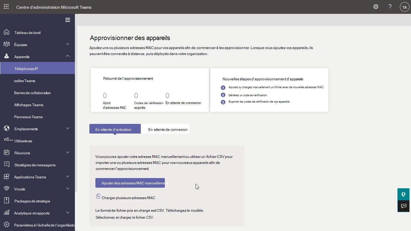 Capture d’écran du Centre d’administration Teams montrant comment approvisionner de nouveaux appareils Téléphonie Teams à distance. Le bouton Ajouter manuellement des ID MAC est mis en surbrillance.