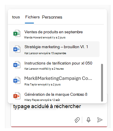 Capture d’écran montrant les fichiers sélectionnés dans un sélecteur de fichiers pendant une conversation avec Copilot.