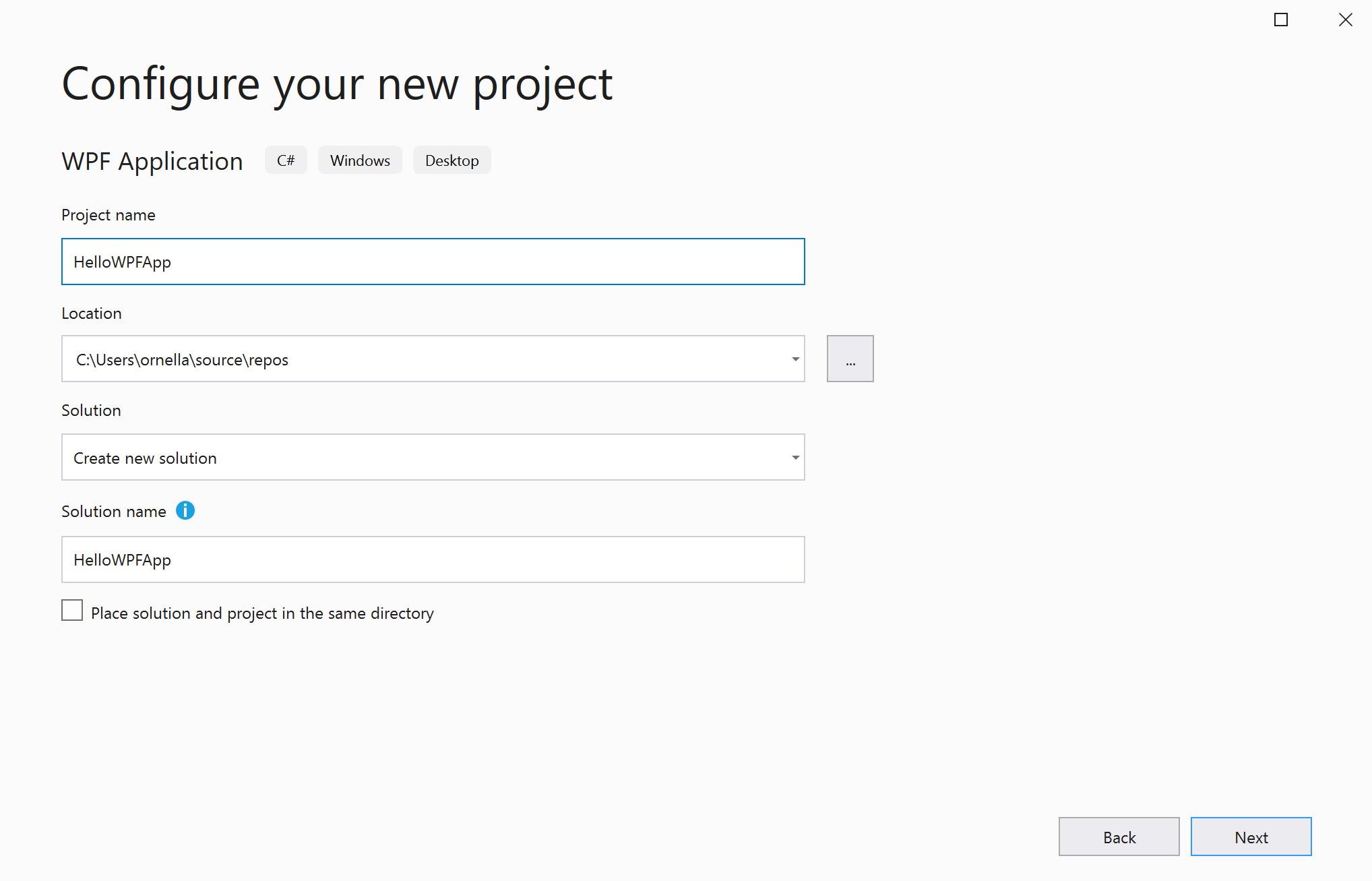 Capture d’écran de la boîte de dialogue « Configurer votre nouveau projet » avec « HelloWPFApp » entré dans le champ du nom du projet.